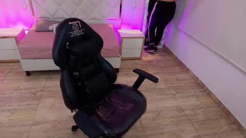 BRENDDA  online show from 10/23/25, 03:28