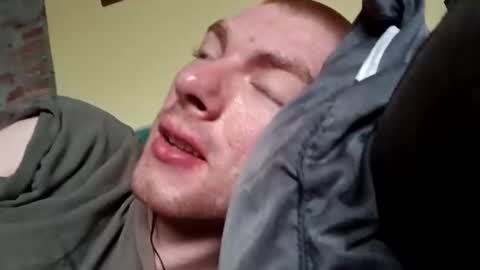 Snapshot of brenden02 chatting on 03/27/26, 01:22 Brenden online show from 03/27/26, 01:22