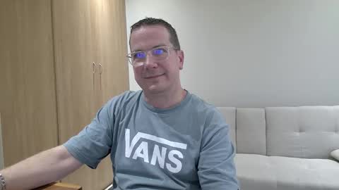 Brett online show from 11/19/25, 03:45