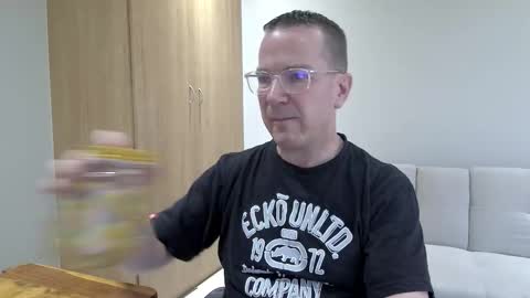 Snapshot of brettdj chatting on 02/21/26, 03:35 Brett online show from 02/21/26, 03:35