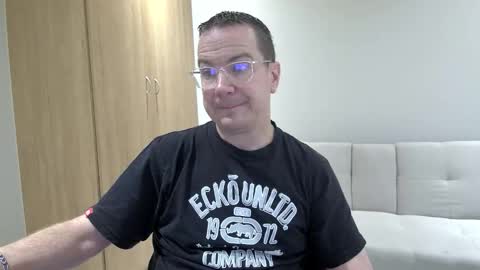 Snapshot of brettdj chatting on 03/15/26, 01:39 Brett online show from 03/15/26, 01:39