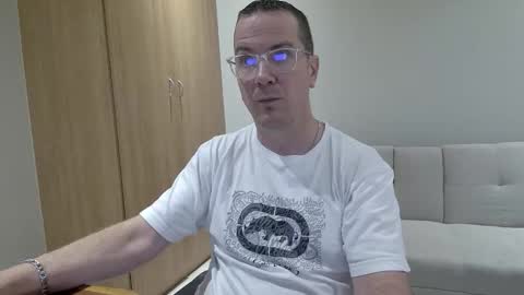 Snapshot of brettdj chatting on 03/23/26, 02:54 Brett online show from 03/23/26, 02:54