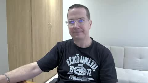 Snapshot of brettdj chatting on 04/25/26, 11:02 Brett online show from 04/25/26, 11:02