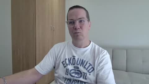 Snapshot of brettdj chatting on 05/01/26, 11:59 Brett online show from 05/01/26, 11:59