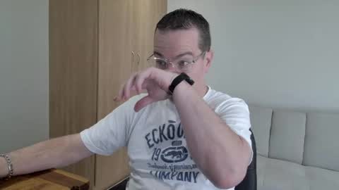 Snapshot of brettdj chatting on 05/03/26, 01:50 Brett online show from 05/03/26, 01:50