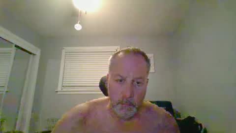 hey online show from 04/26/26, 02:09