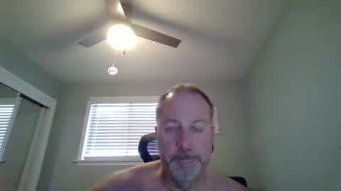 hey online show from 05/03/26, 01:39
