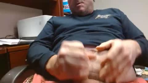 Snapshot of bri19741974 chatting on 11/16/25, 05:51 WorkinandPlayin online show from 11/16/25, 05:51