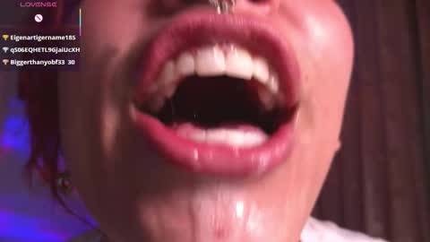 Bri  online show from 12/05/25, 03:41