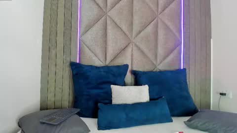 B R I A  online show from 03/08/25, 03:17