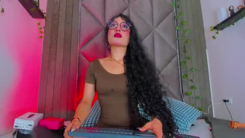 B R I A  online show from 06/06/26, 03:00