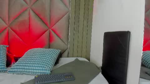 B R I A  online show from 06/25/26, 02:44