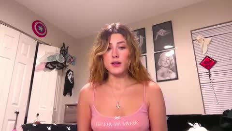 Snapshot of briadominick chatting on 12/22/24, 02:49 Brianna3 online show from 12/22/24, 02:49