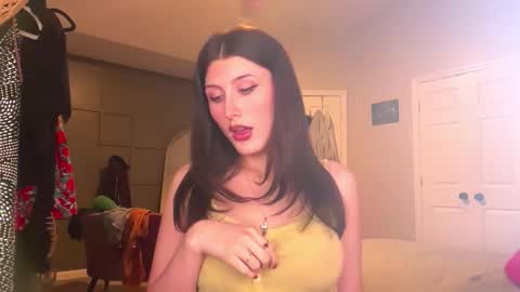 Snapshot of briadominick chatting on 01/13/26, 05:24 Brianna3 online show from 01/13/26, 05:24