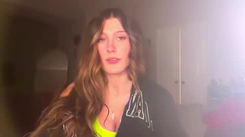 Snapshot of briadominick chatting on 02/03/26, 06:40 Brianna3 online show from 02/03/26, 06:40