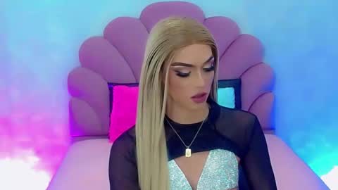 BRIANA online show from 01/05/25, 01:26