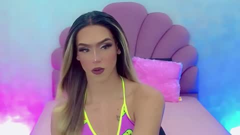 BRIANA online show from 01/22/25, 01:20