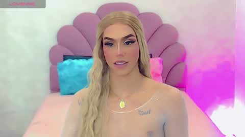 BRIANA online show from 02/15/25, 10:55