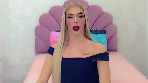 BRIANA online show from 03/06/25, 05:14