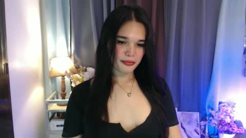Claire online show from 05/05/26, 01:57