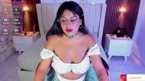 BRIANA online show from 09/20/25, 03:29