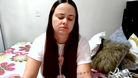 Snapshot of brianabarnes chatting on 07/15/26, 11:04 brianabarnes online show from 07/15/26, 11:04