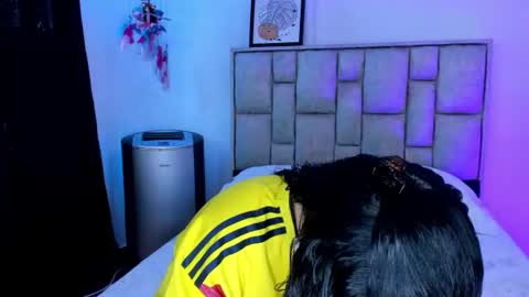     online show from 06/17/26, 06:31