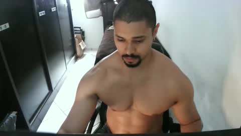 Snapshot of brianaries chatting on 09/15/25, 03:45 brianaries online show from 09/15/25, 03:45