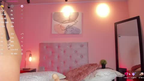 Snapshot of brianathompson chatting on 02/06/25, 10:21 BRIANA online show from 02/06/25, 10:21