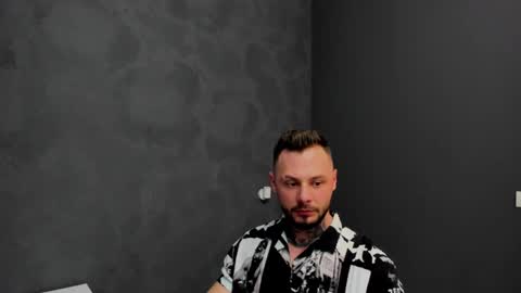 Snapshot of brianhunts chatting on 01/18/25, 12:15 Brian online show from 01/18/25, 12:15