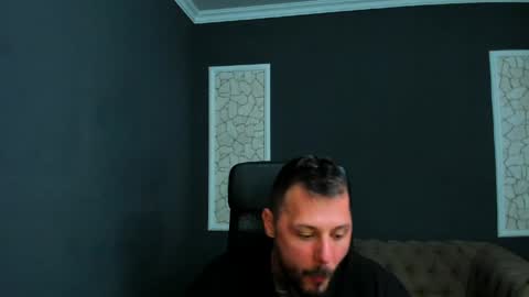 Snapshot of brianhunts chatting on 04/17/26, 05:10 Brian online show from 04/17/26, 05:10