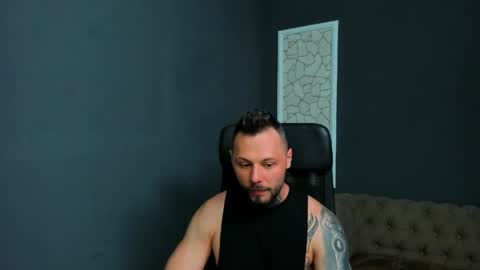 Snapshot of brianhunts chatting on 04/26/26, 04:32 Brian online show from 04/26/26, 04:32