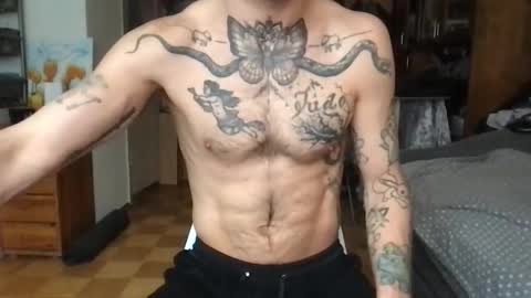 Snapshot of brianmuscle chatting on 02/11/26, 09:14 Brian online show from 02/11/26, 09:14