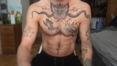 Snapshot of brianmuscle chatting on 02/13/26, 07:15 Brian online show from 02/13/26, 07:15