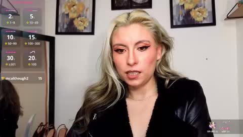 Snapshot of brianna_smoke chatting on 09/29/25, 04:23 brianna online show from 09/29/25, 04:23