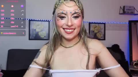 Snapshot of brianna_smoke chatting on 10/28/25, 05:48 brianna online show from 10/28/25, 05:48