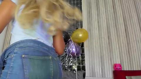 Snapshot of briannachelsea chatting on 10/31/25, 12:06 Brianna Chelsea online show from 10/31/25, 12:06