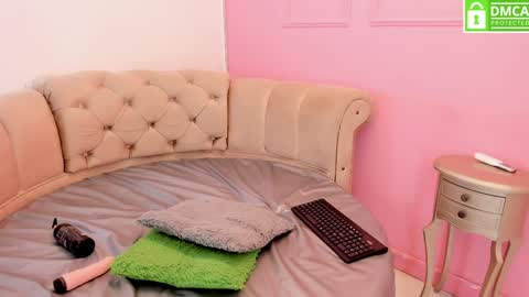 Snapshot of briannaduque chatting on 12/31/24, 01:08 Brianna online show from 12/31/24, 01:08