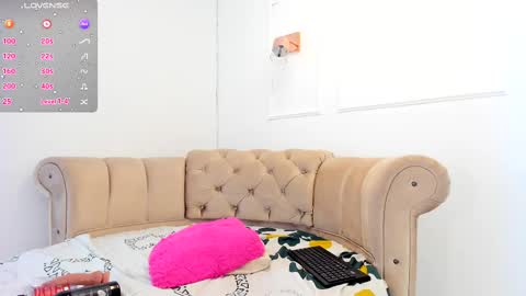 Snapshot of briannaduque chatting on 02/14/25, 06:08 Brianna online show from 02/14/25, 06:08