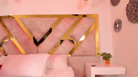 Brianna  online show from 11/21/25, 12:26