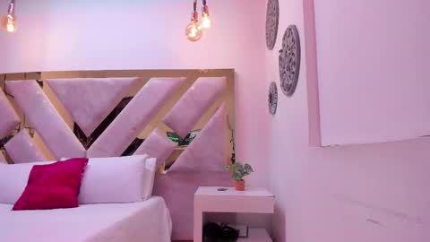 Brianna  online show from 11/22/25, 11:31