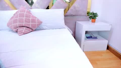 Brianna  online show from 11/28/25, 12:52