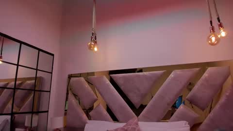 Brianna  online show from 12/17/25, 11:27