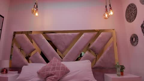 Brianna  online show from 12/18/25, 11:27