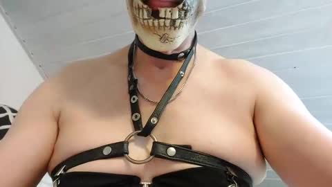 Snapshot of brianriver chatting on 01/24/25, 09:17 brianriver online show from 01/24/25, 09:17