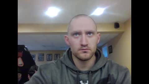 Snapshot of briantibs20 chatting on 02/21/26, 09:05 briantibs20 online show from 02/21/26, 09:05