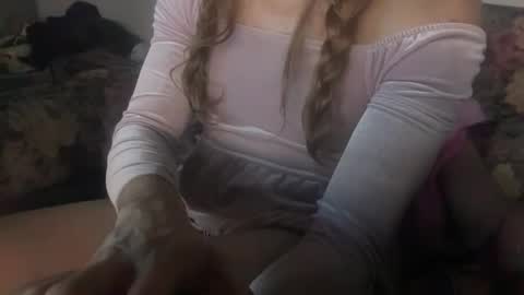 Snapshot of brickmeup chatting on 02/27/26, 09:42 brickmeup online show from 02/27/26, 09:42