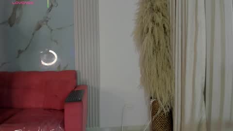    online show from 10/10/25, 12:15