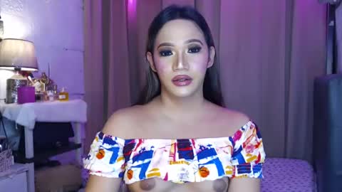 Snapshot of bridgettlovesyou chatting on 02/03/25, 01:30 BRIDGETT online show from 02/03/25, 01:30