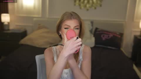 Diamonds Girls online show from 04/24/26, 07:55